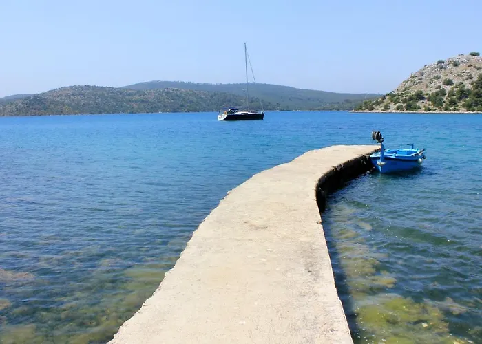 Seaside Secluded Cove Dragnjevica - Telascica, Dugi Otok - 8140 * Сали